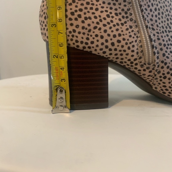 LOFT Leopard Print Beige-Black Ankle Booties sized 8 zipper animal tan‎ brown - Picture 9 of 12
